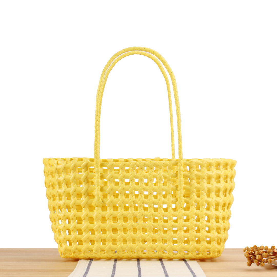 Stylish willow bag with modern grid design Bowlift
