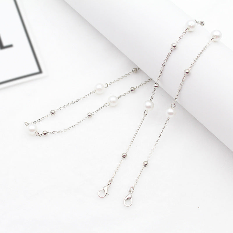Elegant Pearl-Linked Eyewear Chain Bowlift