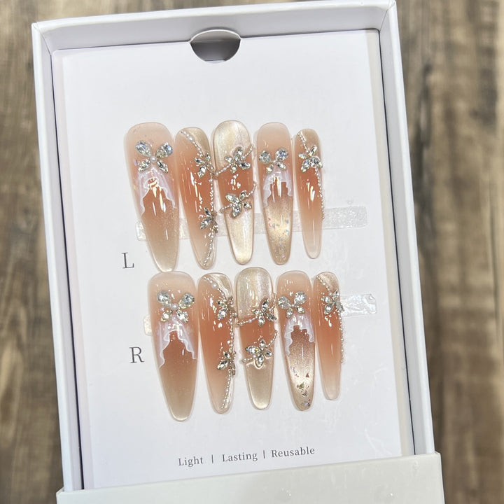 Decorative Rhinestone-Embellished Stiletto Press-On Nail Set Bowlift