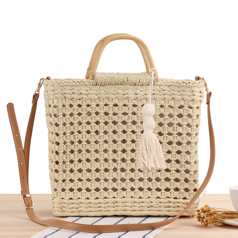 Basket bag with decorative tassel embellishment Bowlift