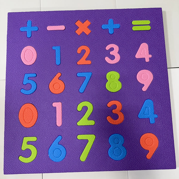 Learning play mat with animal motifs Bowlift