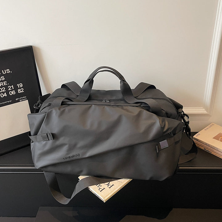 Women's sporty travel bag with innovative compartment system Bowlift