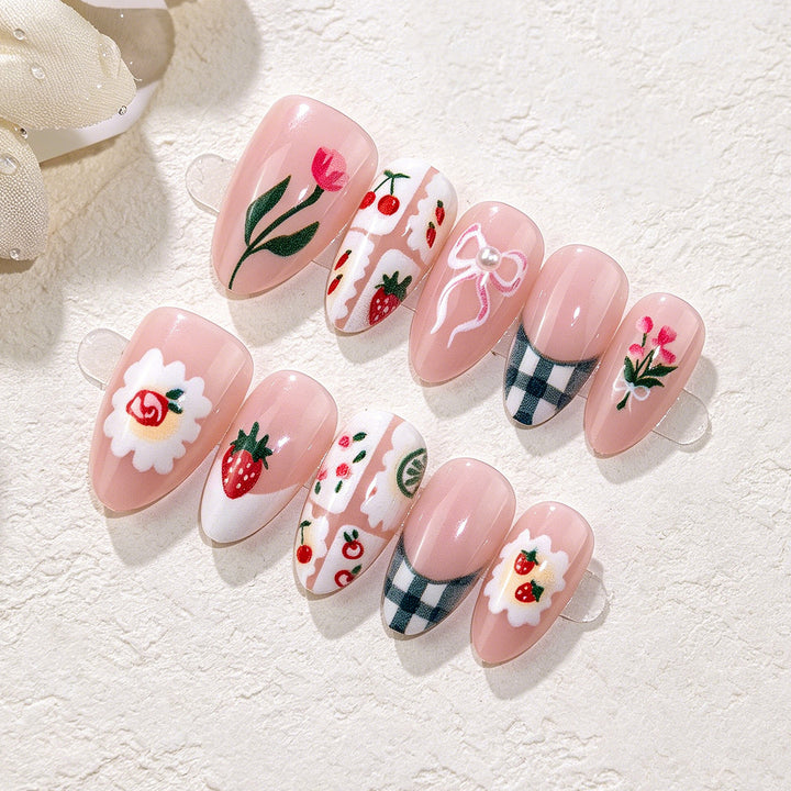 Floral-Themed Press-On Nail Art Set Bowlift