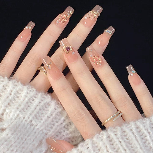 Artificial nail set with elegant floral and luxurious decorations Bowlift