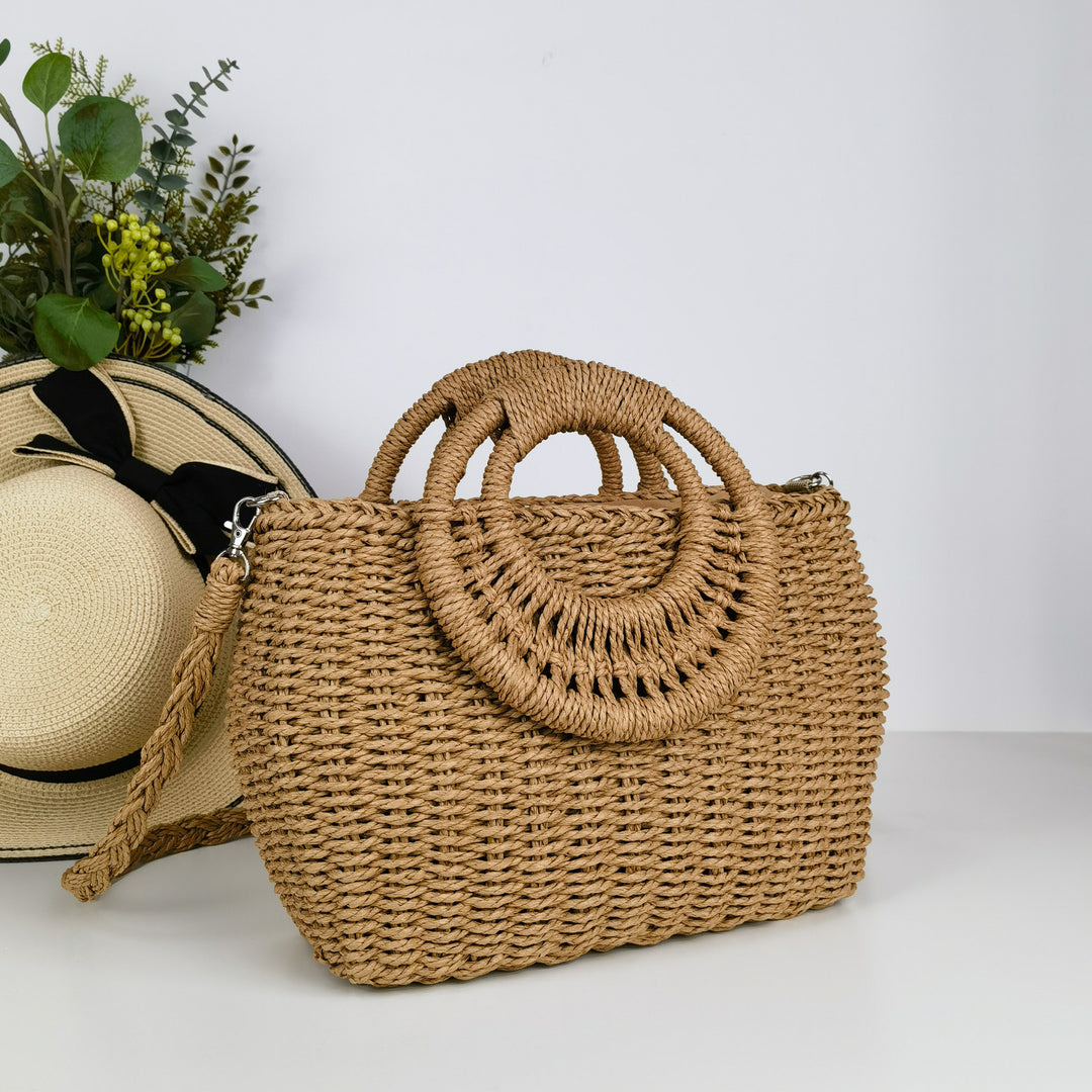 Handcrafted rattan bag with shoulder strap Bowlift