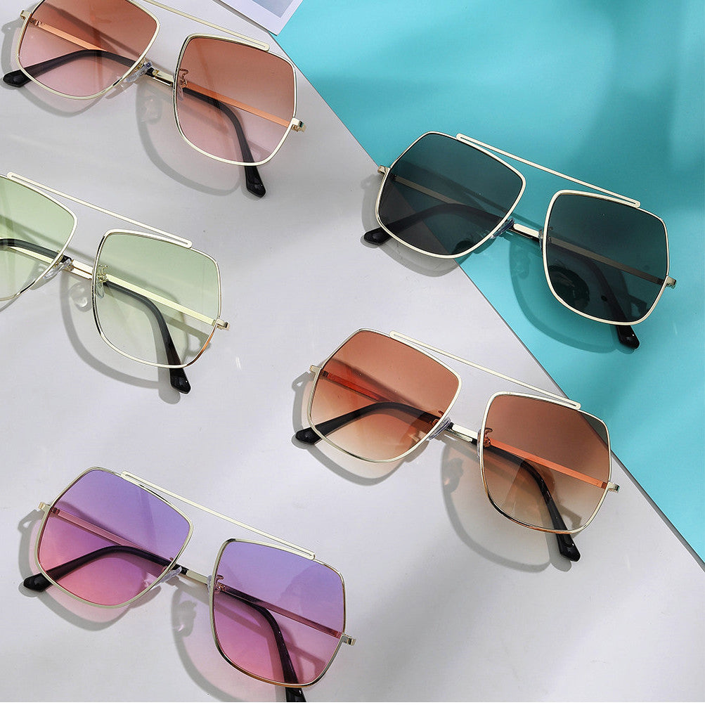 Women's polygonal sunglasses with elegant, state-of-the-art frame Bowlift