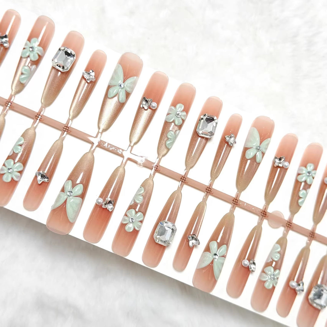 Artificial nails with floral and glamorous design Bowlift