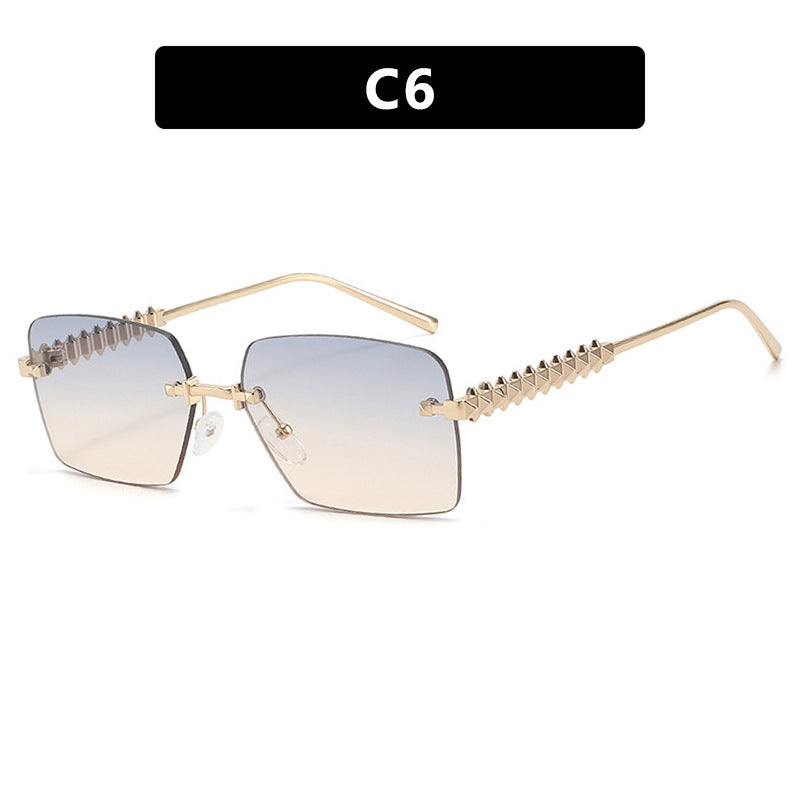 Ladies fashionable sunglasses with a unique and decorative frame Bowlift