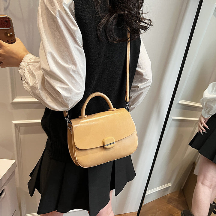 Elegant Structured Crossbody Handbag Bowlift