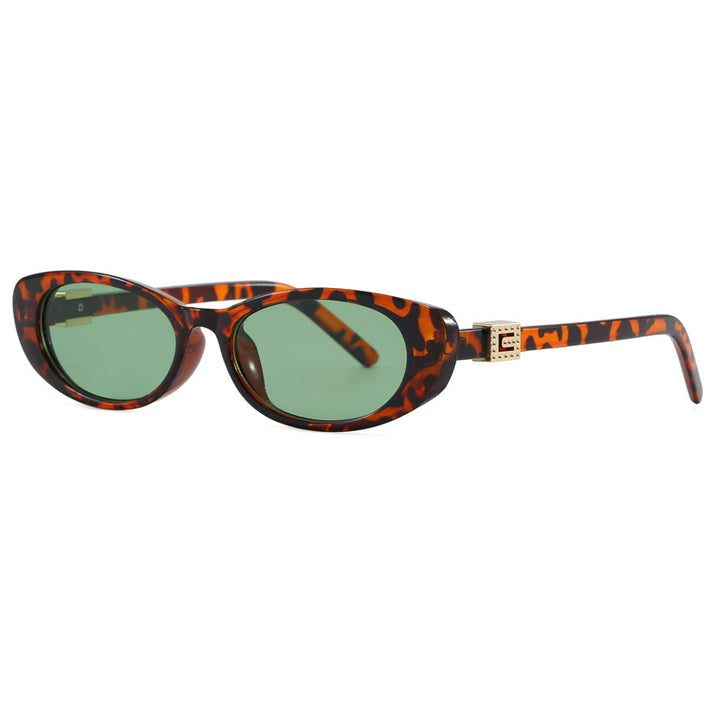 Women Cat-Eye Sunglasses with Stylish Frame and Luxurious Accents Bowlift