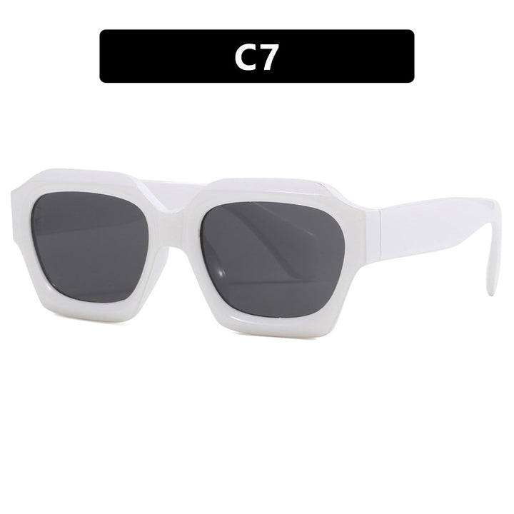 Women's fashionable sunglasses in innovative design Bowlift