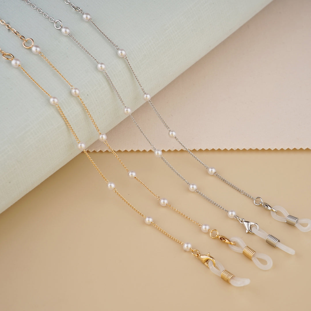 Elegant Pearl-Accented Eyewear Chain Bowlift