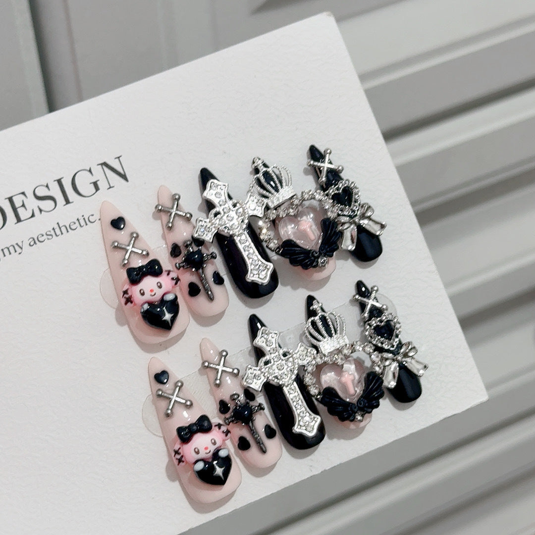 Artistic Gothic Nail Art Tips