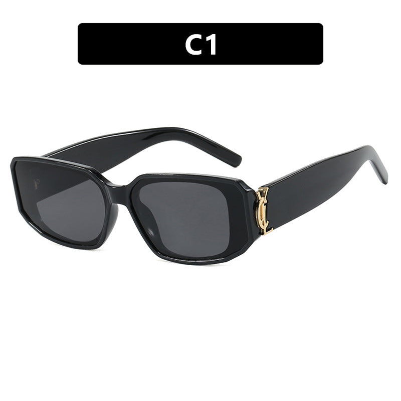 Women’s fashionable sunglasses with square design and luxurious details Bowlift