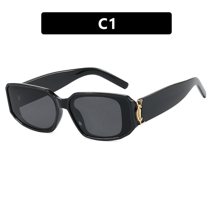 Women’s fashionable sunglasses with square design and luxurious details Bowlift