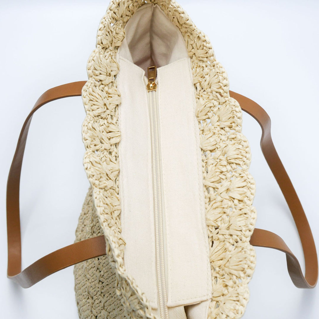 Handcrafted shoulder bag with unique mesh structure Bowlift