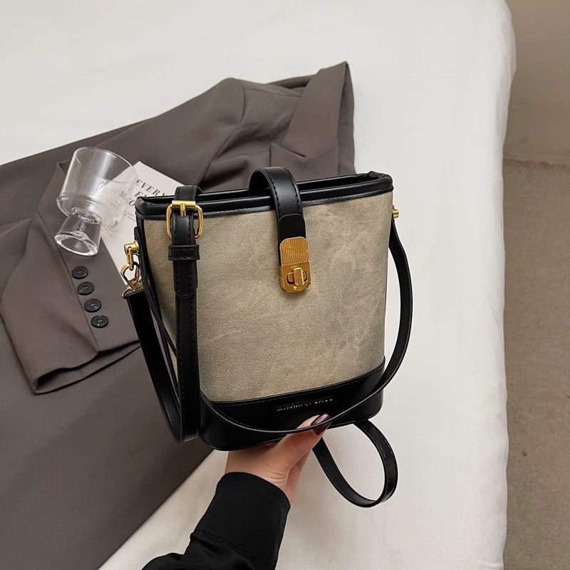 Elegant Structured Bucket Bag Bowlift