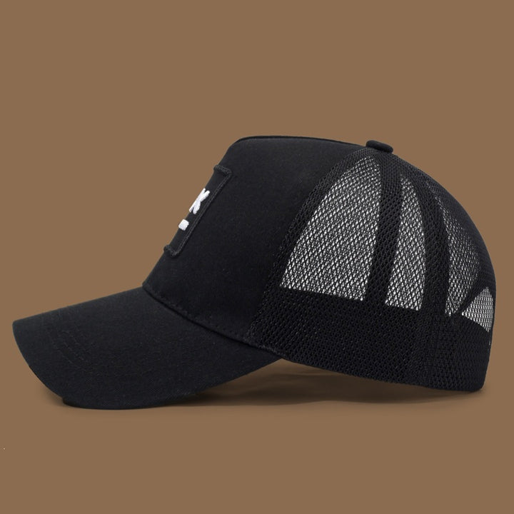Women's Sporty Baseball Cap with Mesh Sides Bowlift
