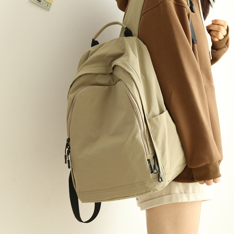 Practical everyday backpack with reinforced bottom and versatile compartments Bowlift