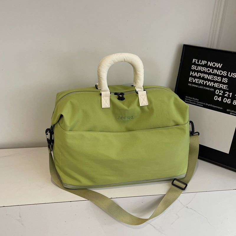 Robust Travel Bag with Practical Compartments Bowlift