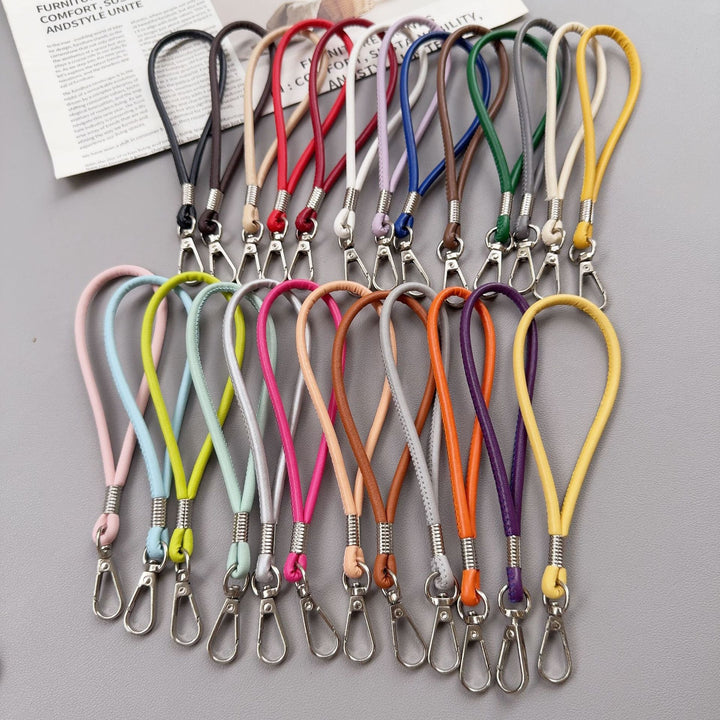 Premium Silicone Loop Keychain Holder Bowlift