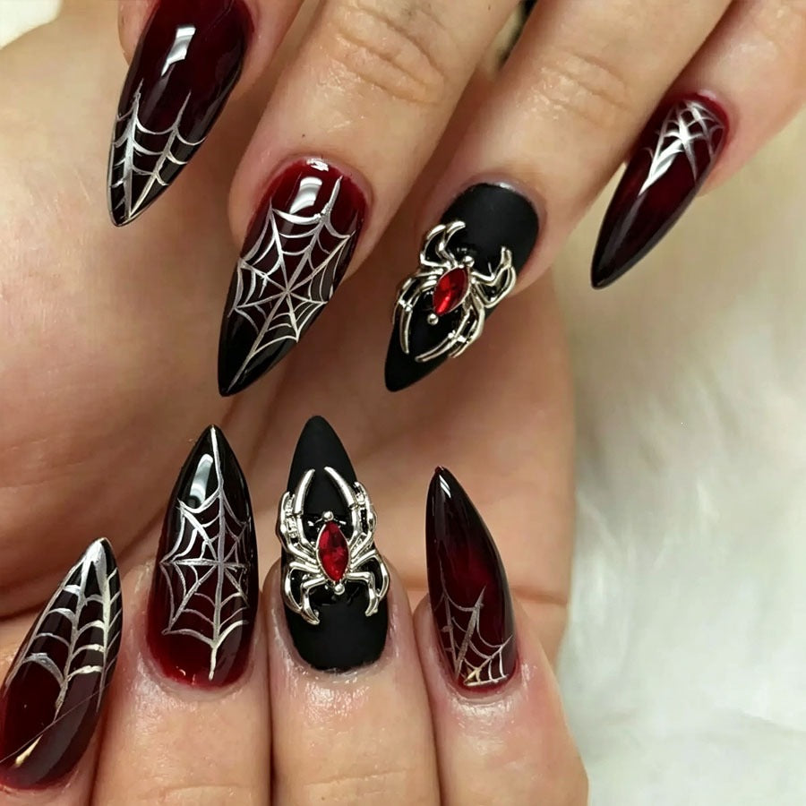 Glamorous artificial nails with spider design Bowlift
