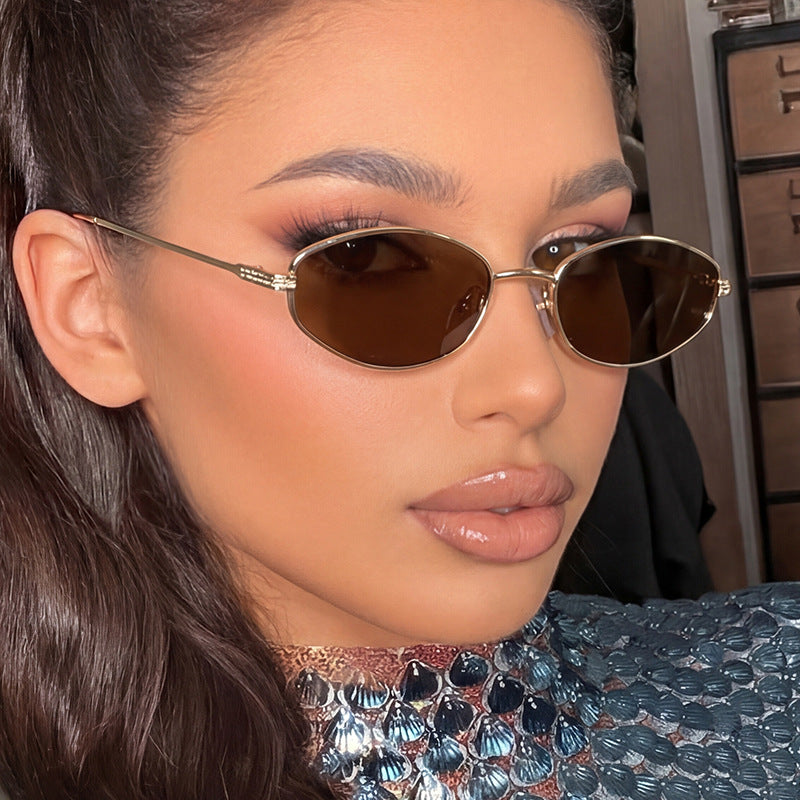 Ladies' fashionable sunglasses in minimalist oval design Bowlift