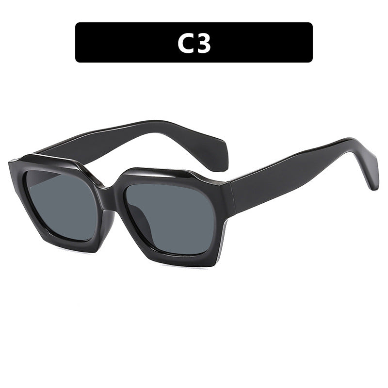 Women's fashionable sunglasses with distinctive geometric design and protective UV filter Bowlift