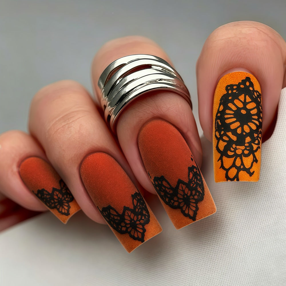Artificial nails with floral tips pattern Bowlift