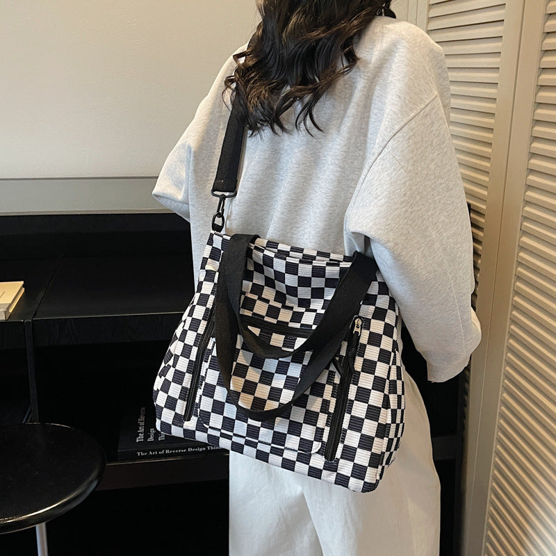 Versatile Checkered Tote Bag Bowlift