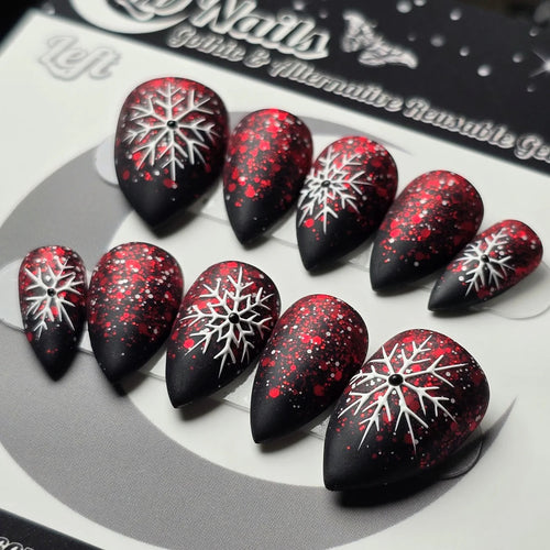 Artificial Winter Nails with Snowflake Pattern Bowlift