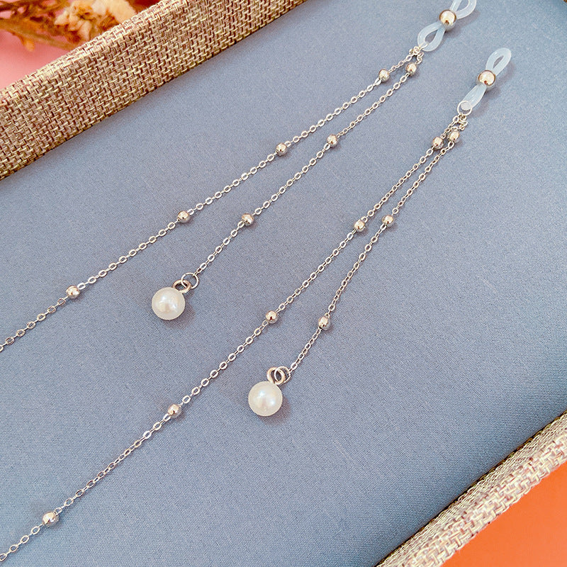 Chic jewelry band Bowlift