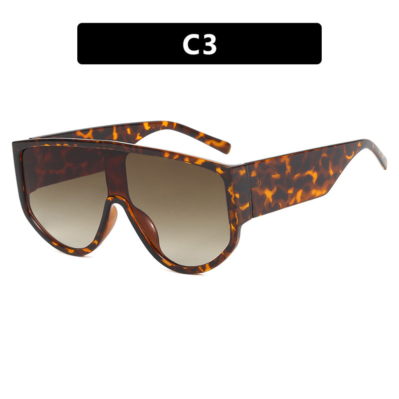 Women’s fashion sunglasses with extraterrestrial design Bowlift