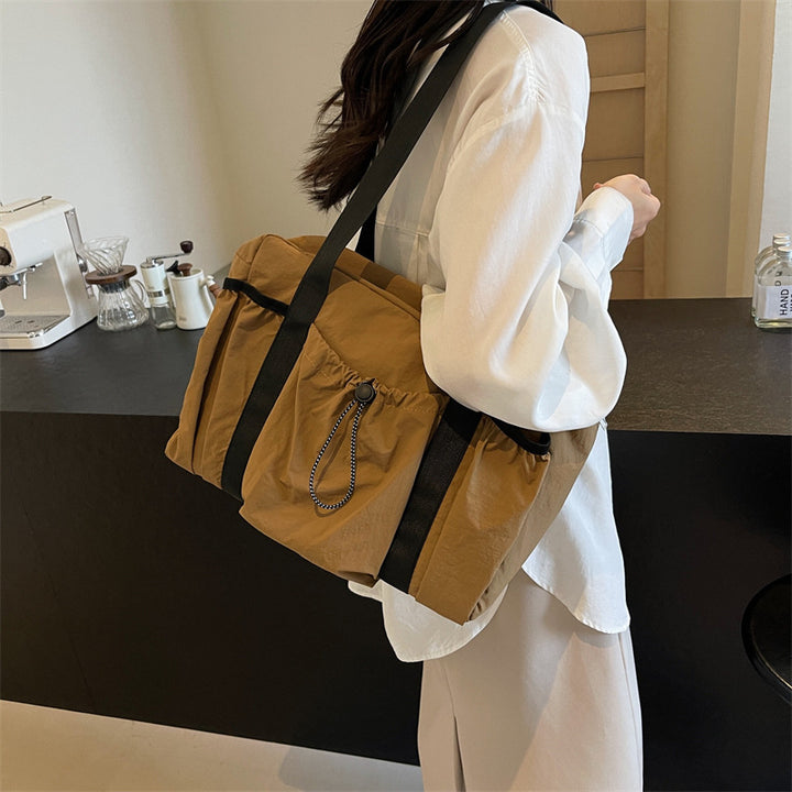 Versatile Travel Tote Bowlift