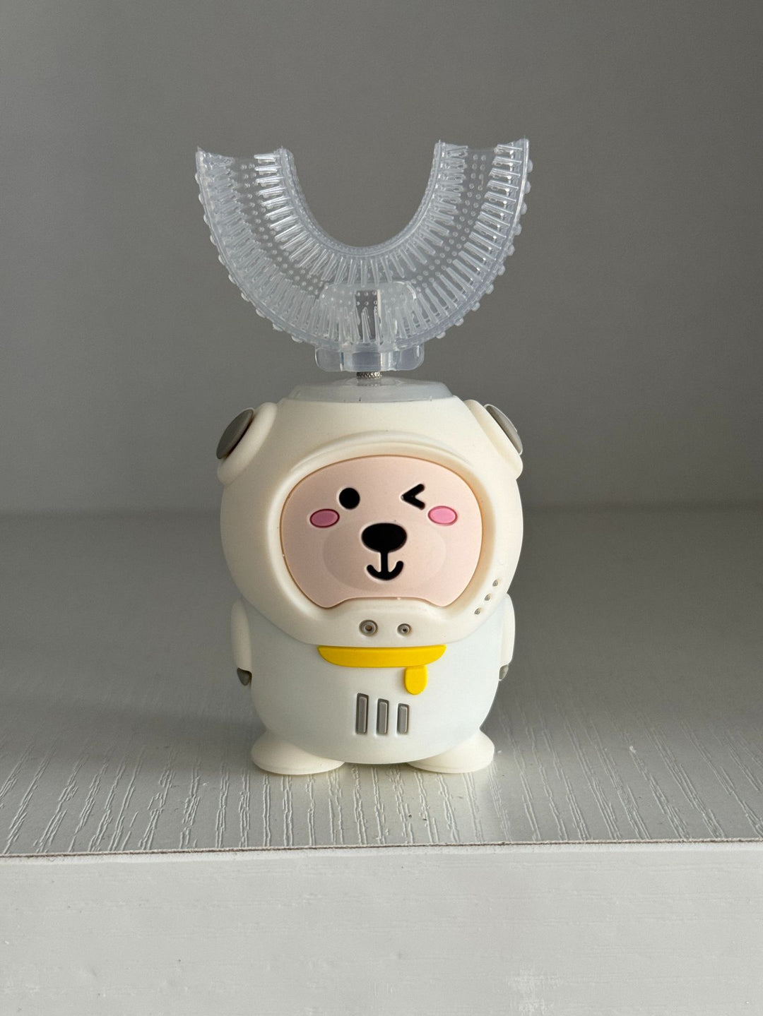 Fun Character Toothbrush Bowlift