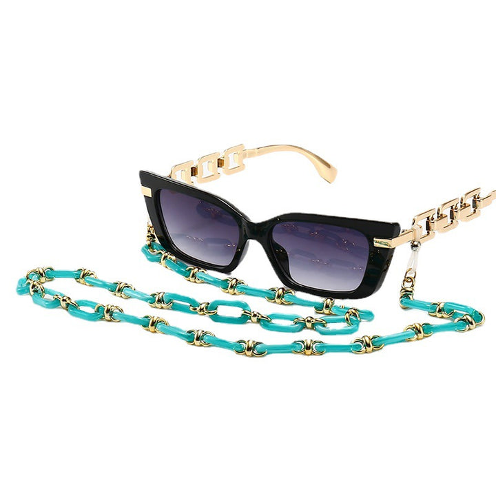 Fashion Cat-Eye Sunglasses with Elegant Chain Bowlift