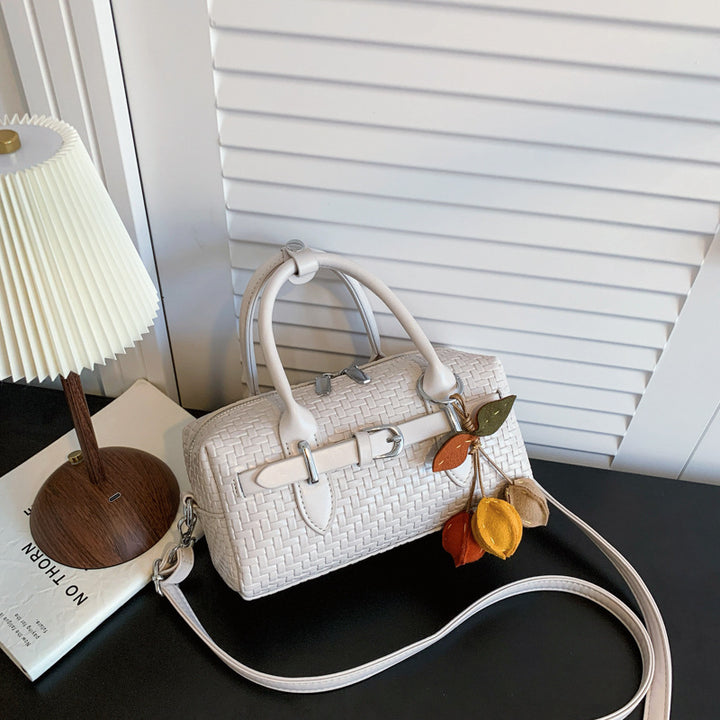 Chic ven Handbag Bowlift