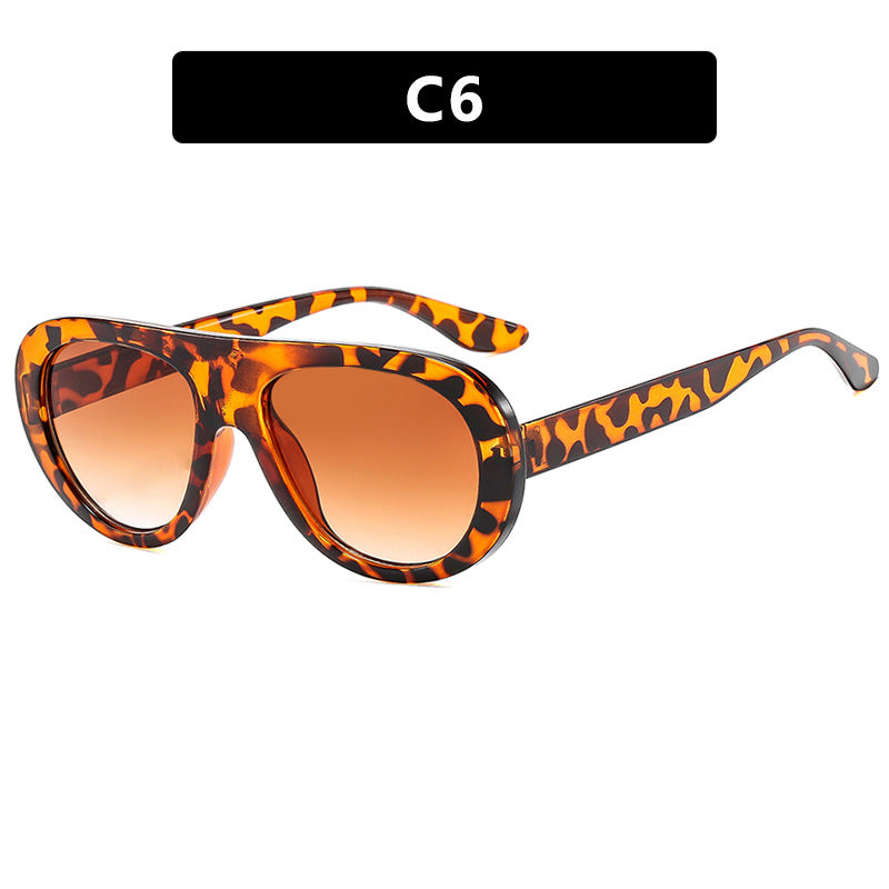 Women's fashionable oversized sunglasses with protective UV filter Bowlift