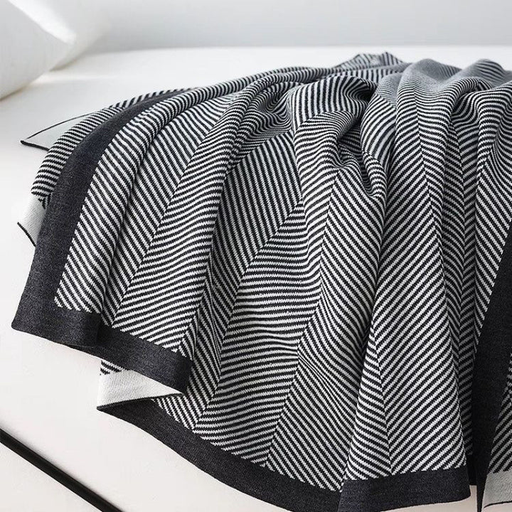 Luxurious Chevron Knit Blanket Bowlift