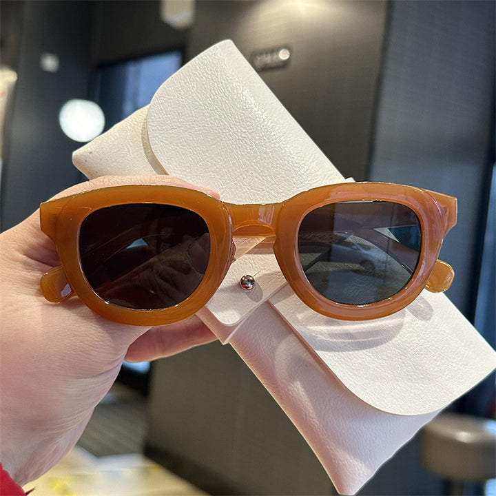 Women's stylish Cat-Eye sunglasses with elegant frame and polarized lenses Bowlift