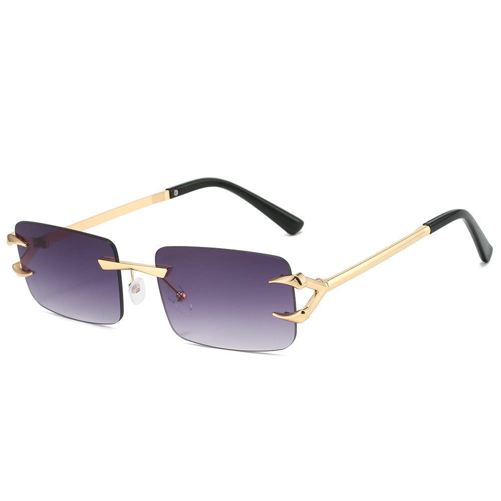 Women's futuristic sunglasses with innovative frame and weather-resistant lenses Bowlift
