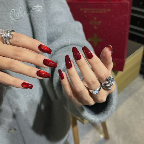 Sparkling Gel Nail Extensions Bowlift
