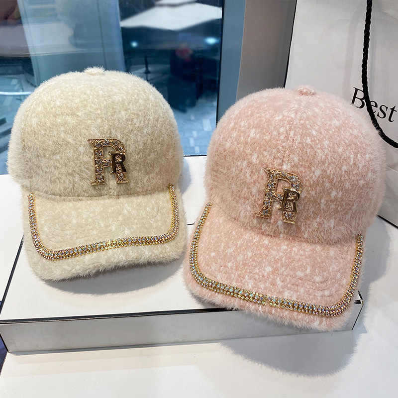 Women's Luxurious Fleece Embellished Baseball Cap Bowlift