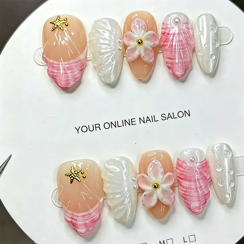 Artificial Nail Set with Floral and Glamorous Accents Bowlift