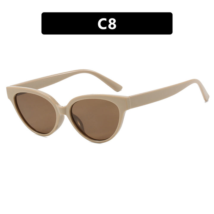 Ladies Cat-Eye Sunglasses with Luxurious Pattern and UV Protection Bowlift