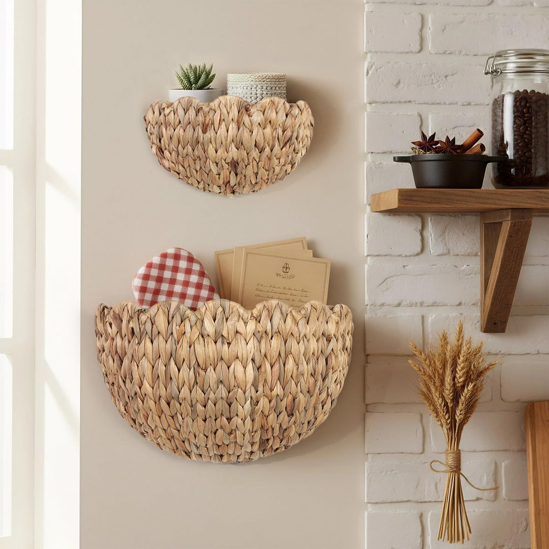 Decorative Scalloped Woven Basket Bowlift
