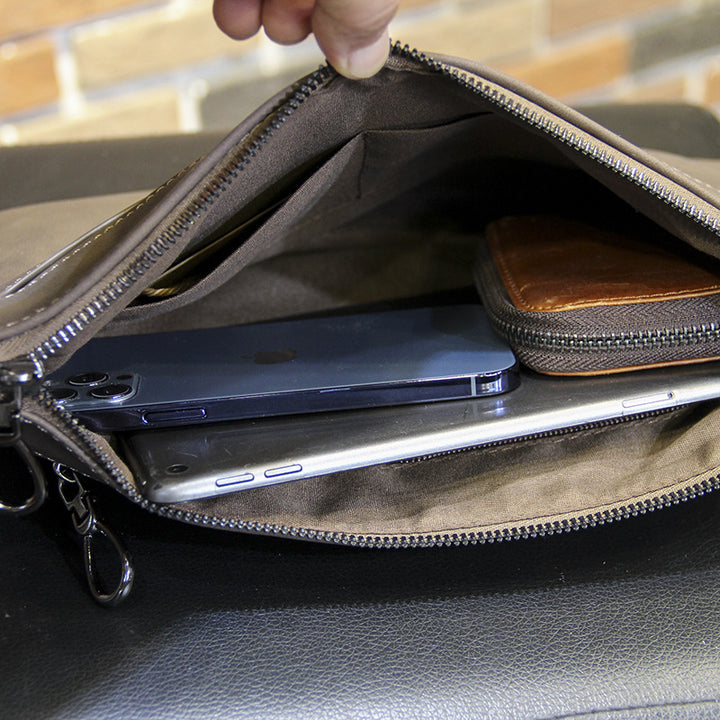 Elegant Clutch Made of High-Quality Faux Leather Bowlift