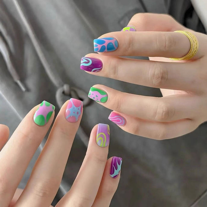 Artificial nails in elegant French tip design Bowlift