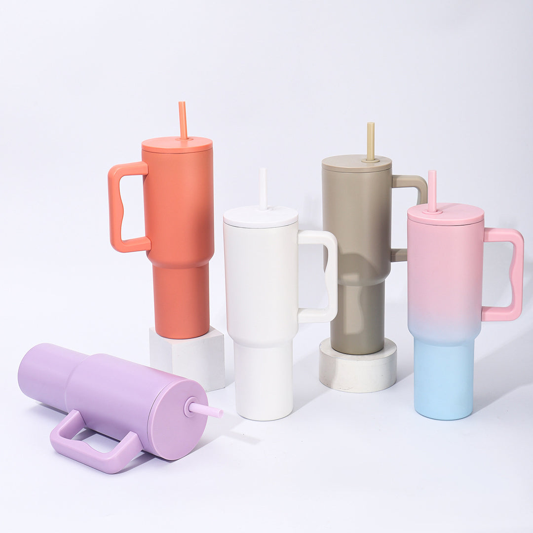 Double-Wall Insulated Travel Tumbler With Ergonomic Handle And Removable Straw