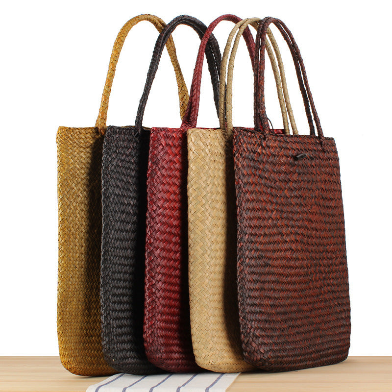 Shopping bag made of woven natural material Bowlift